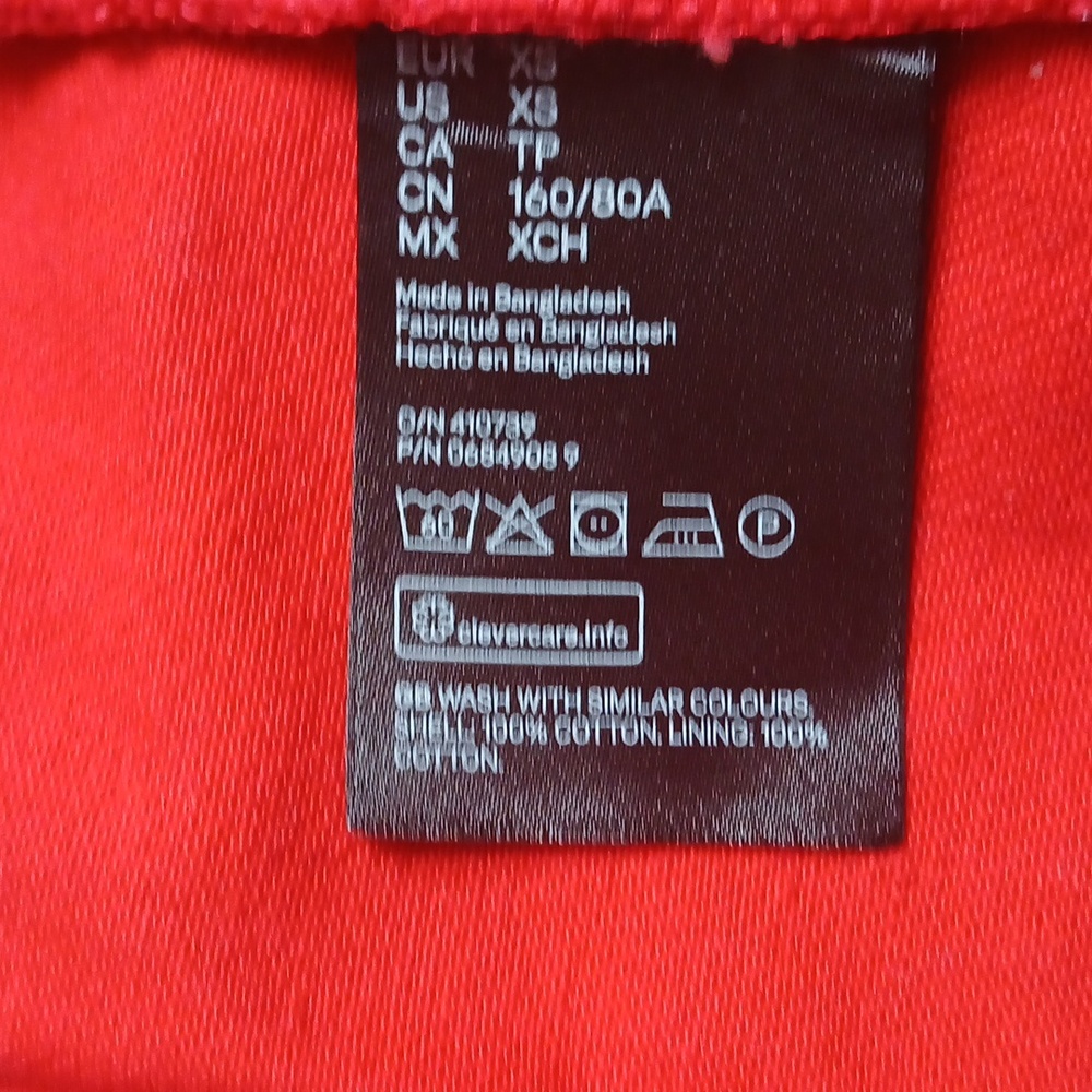 Cropped Red Denim Jacket - Picture 6 of 8